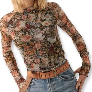 Flirty Floral Top